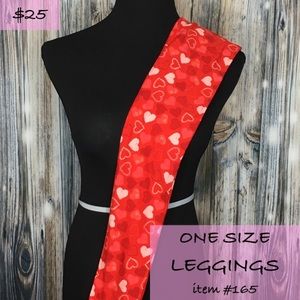 LuLaRoe OS Valentines Leggings